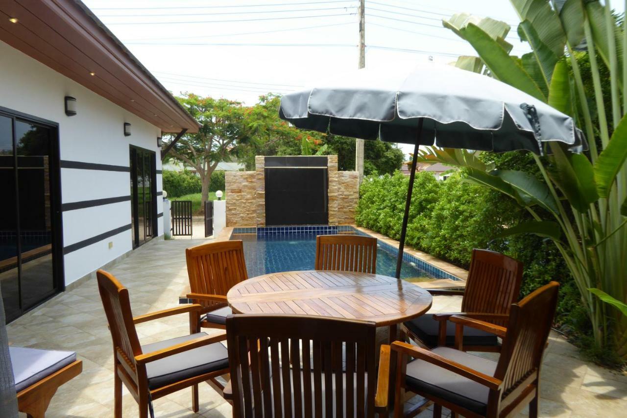Tropicana Beach Villa At Vip Resort Ban Phe Exterior photo